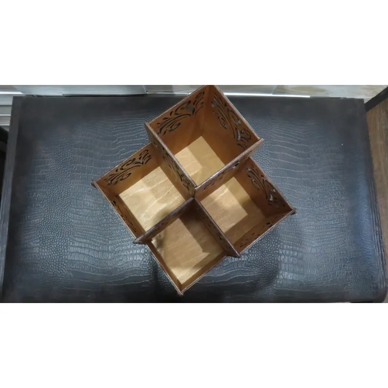 Деревянный настольный органайзер ручной работы: авторская резьба и уют на вашем столе